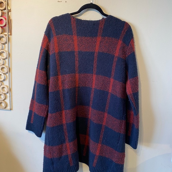 Dress forum medium nylon/ acrylic plaid red& blue cardigan…. - Picture 7 of 8